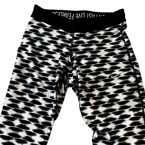 Nike Dri Fit Printed Relay Training Leggings Women's XS Running Workout Warm - Picture 4 of 12